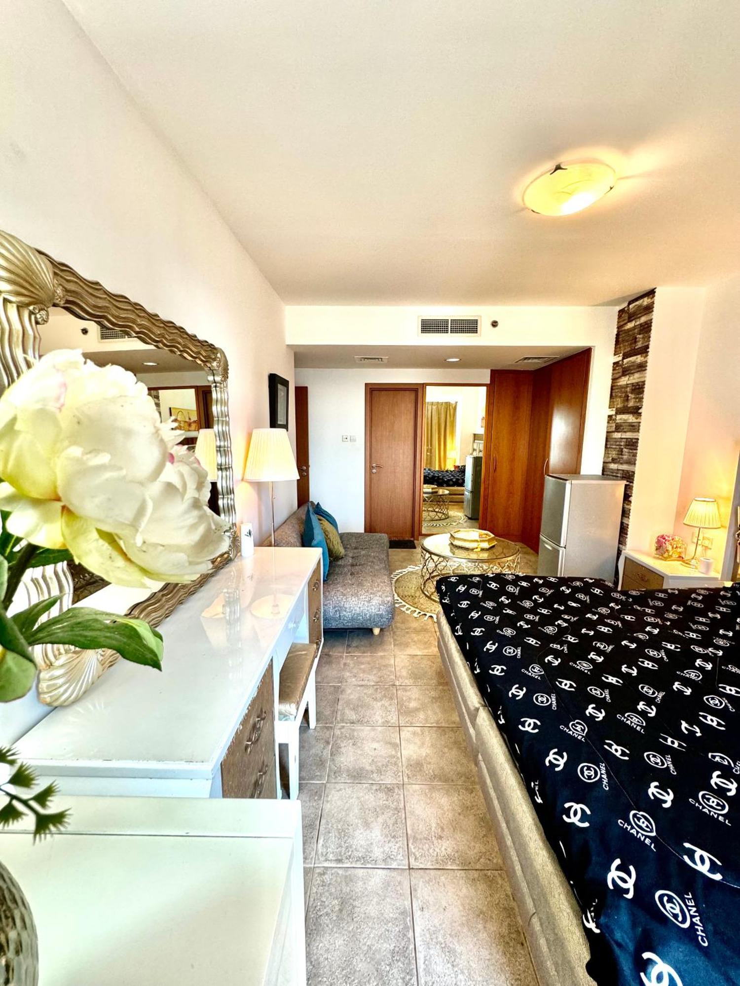Travelers Backpackers Apartment Dubai Luaran gambar