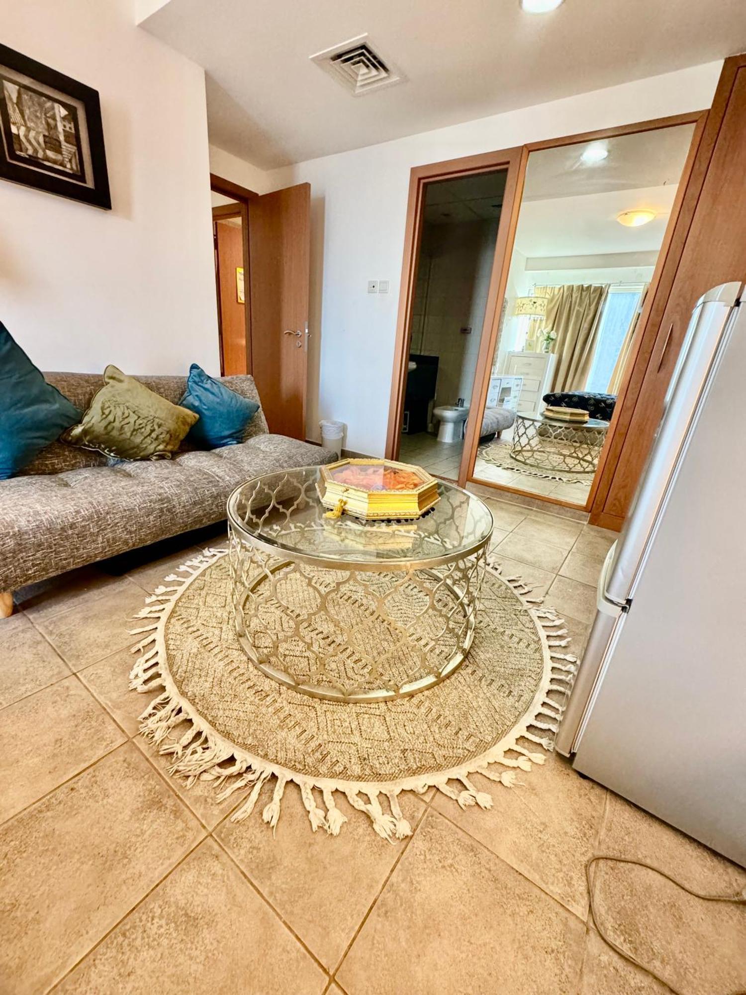 Travelers Backpackers Apartment Dubai Luaran gambar